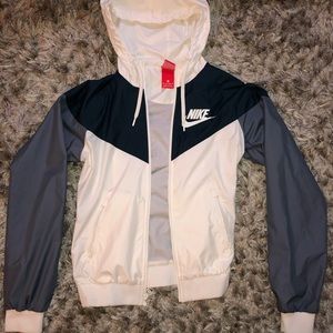 Nike windbreaker